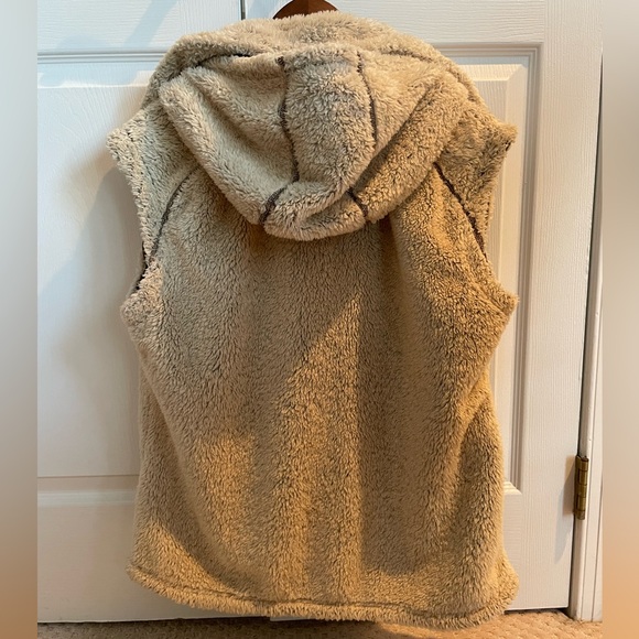 KÜHL Flight Vest Italian Fleece Stowable Hood Full Zip Cream Tan Brown Warm Cozy - Picture 7 of 16